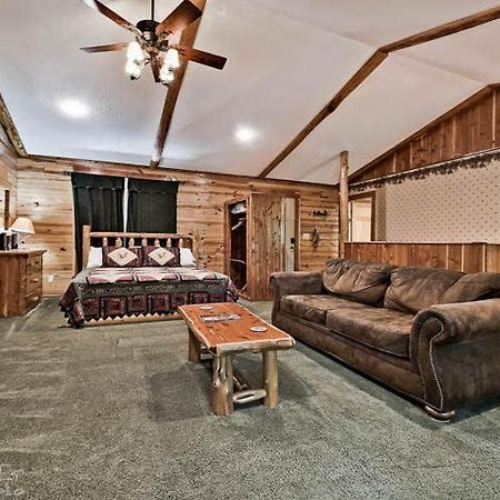 יוריקה ספרינגס Secluded 2 Story Cabin Pool Wifi Smart Tvs מראה חיצוני תמונה